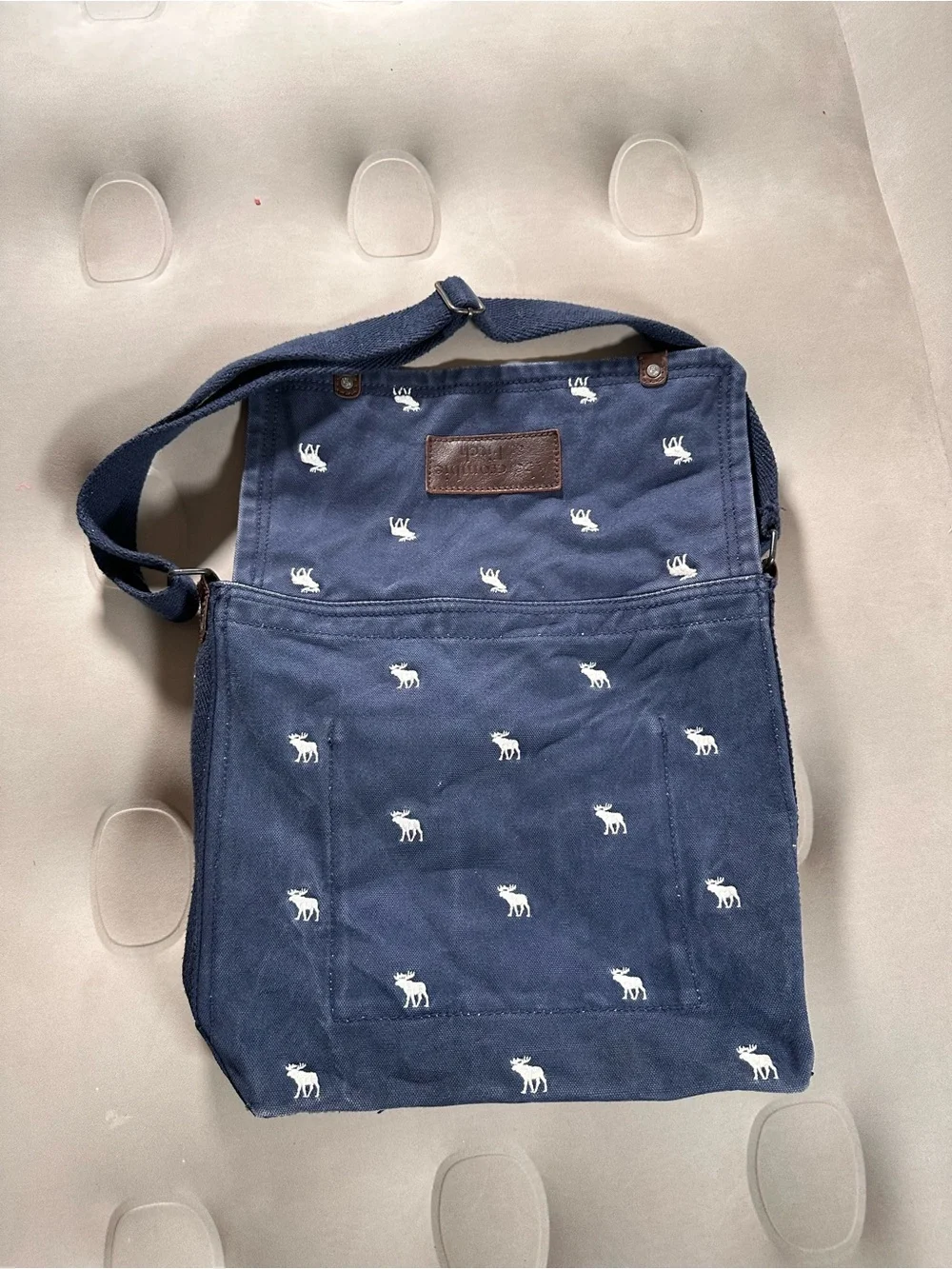 Abercrombie & Fitch Navy Blue Canvas Vintage Retro Messenger Sling Bag Y2K 2000s